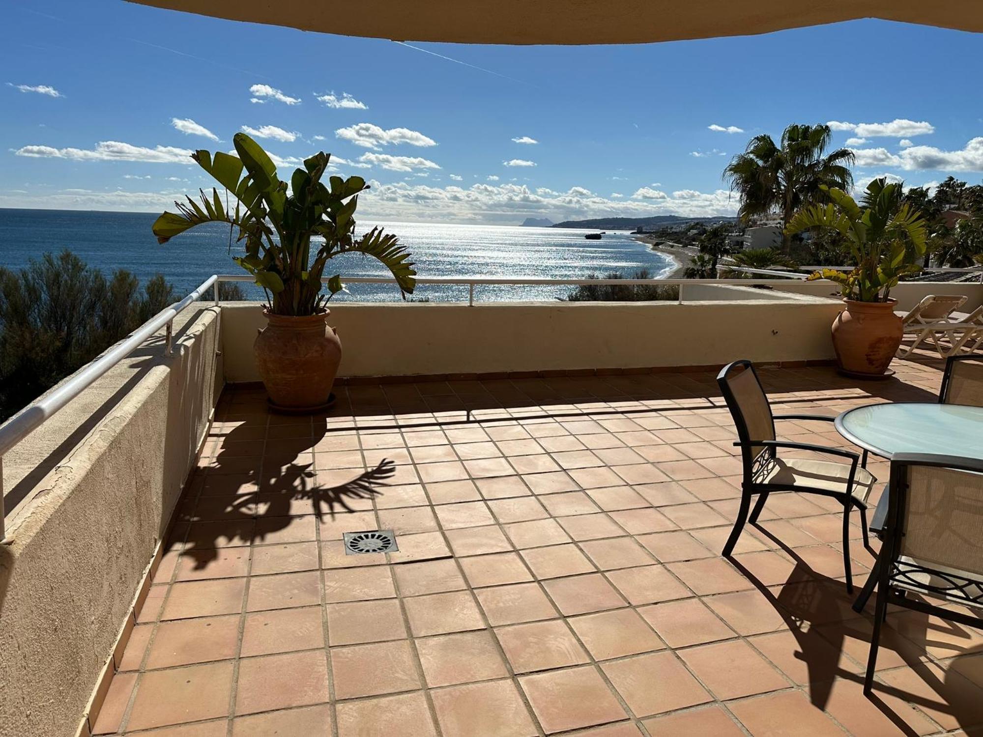 Apartments Bermuda Beach Estepona Exterior photo