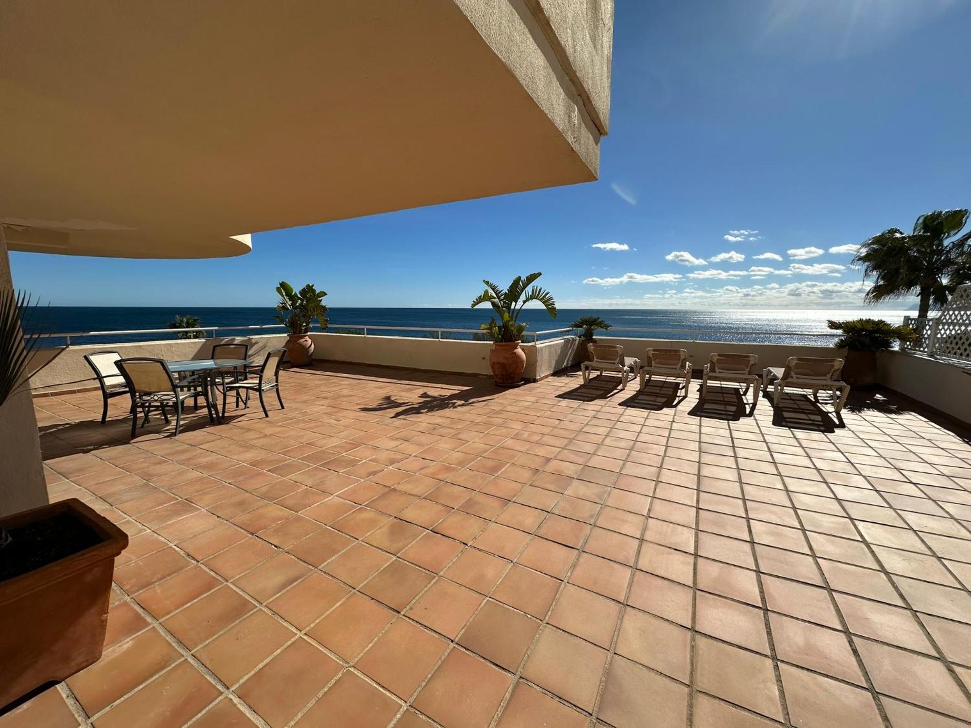Apartments Bermuda Beach Estepona Exterior photo