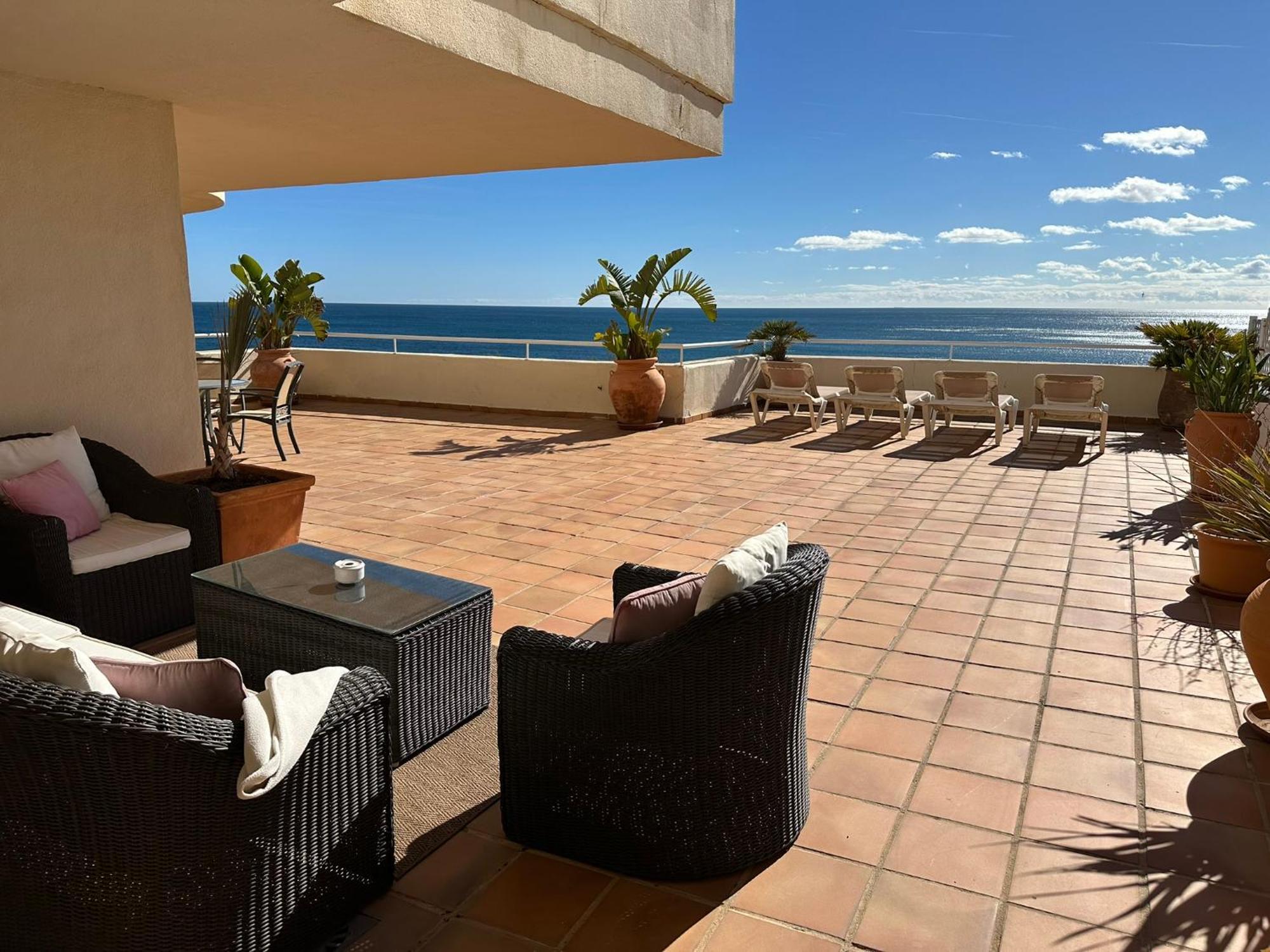 Apartments Bermuda Beach Estepona Exterior photo